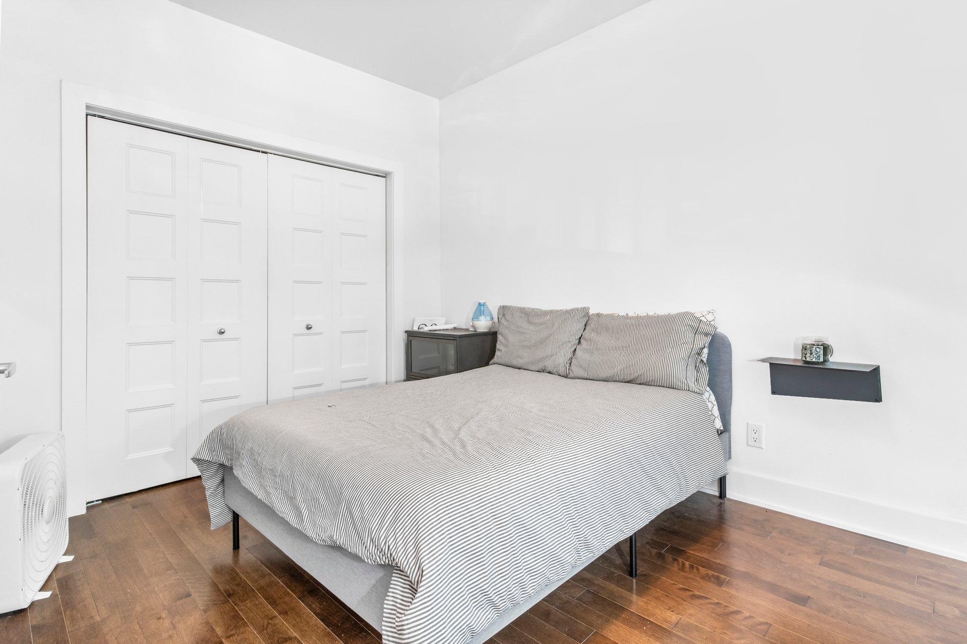 









1478

 - 1482


Av. Bourbonnière

,
Montréal (Mercier/Hochelaga-Maisonneuve),




QC
H1W3N2

