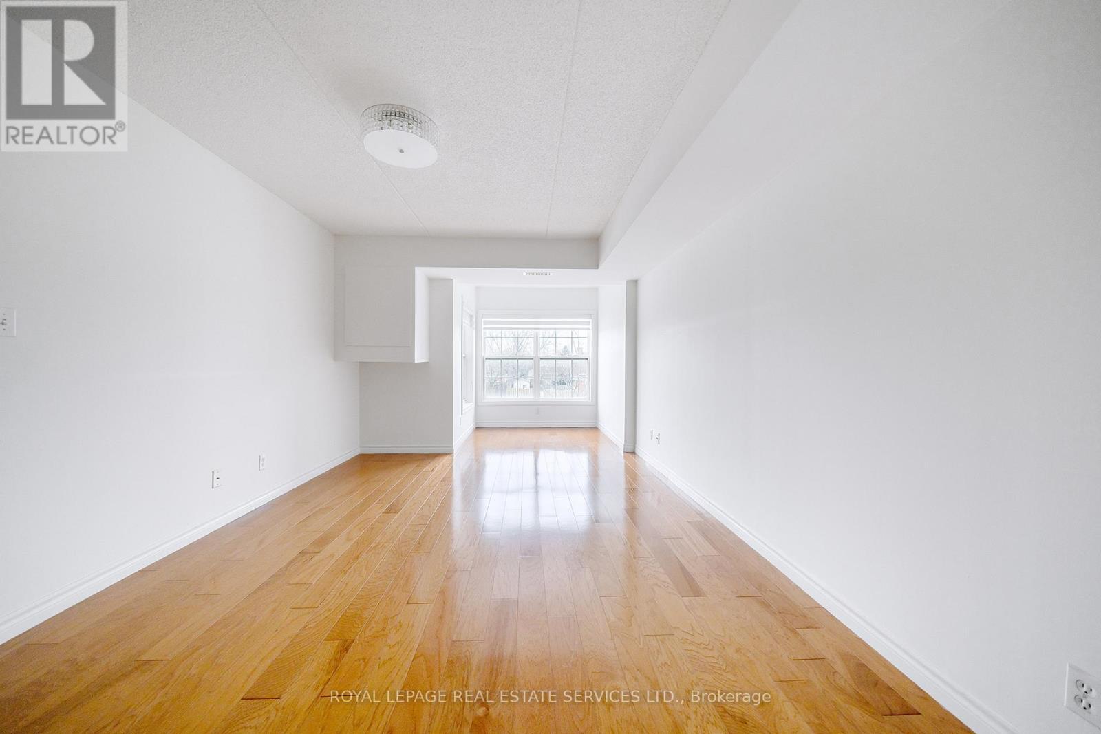 












212 - 1460 BISHOPS GATE

,
Oakville,




Ontario
L6M4N5

