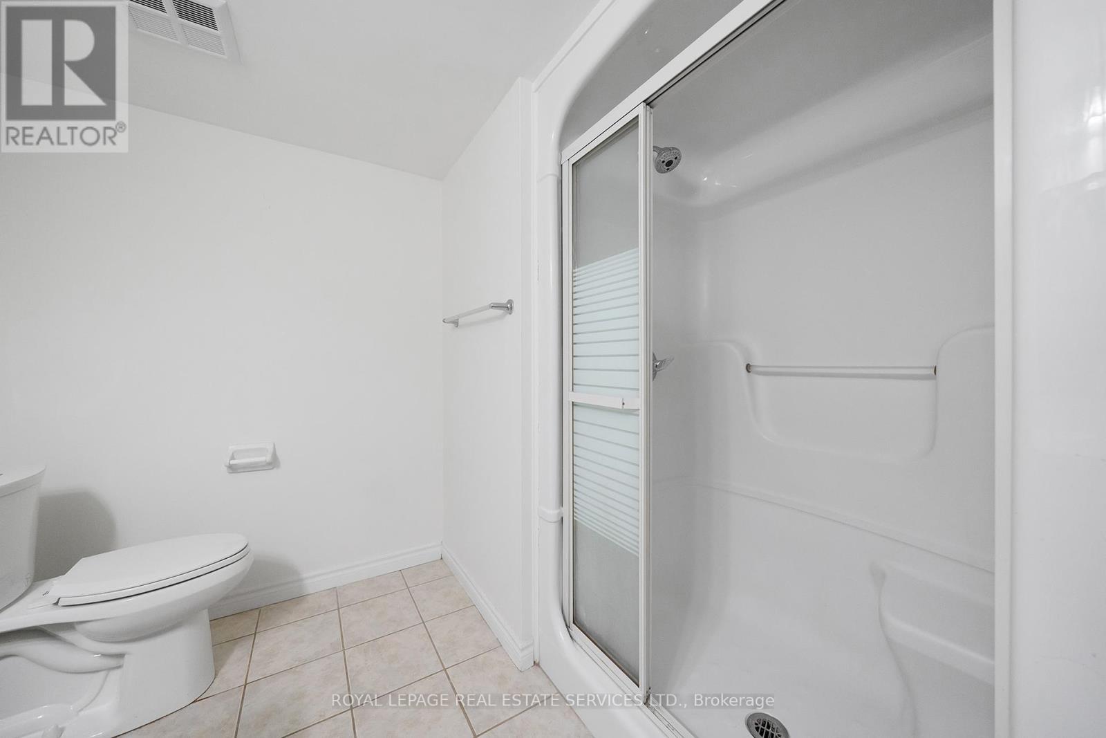 












212 - 1460 BISHOPS GATE

,
Oakville,




Ontario
L6M4N5

