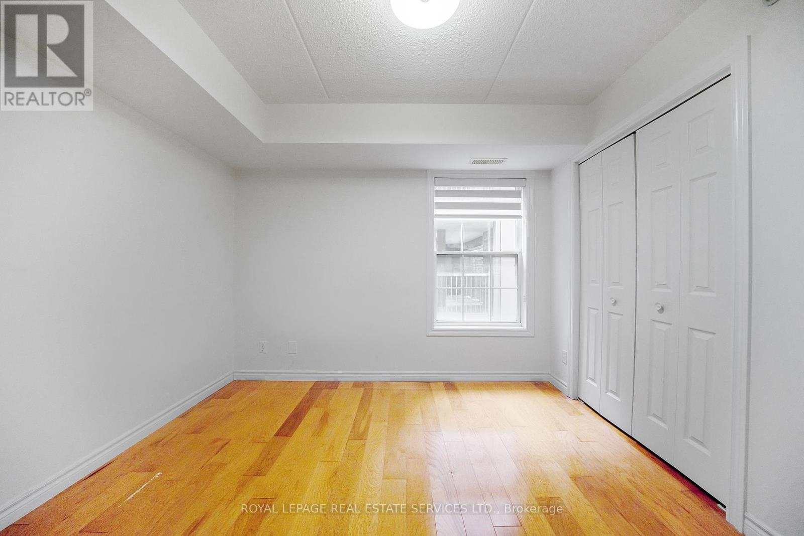 












212 - 1460 BISHOPS GATE

,
Oakville,




Ontario
L6M4N5

