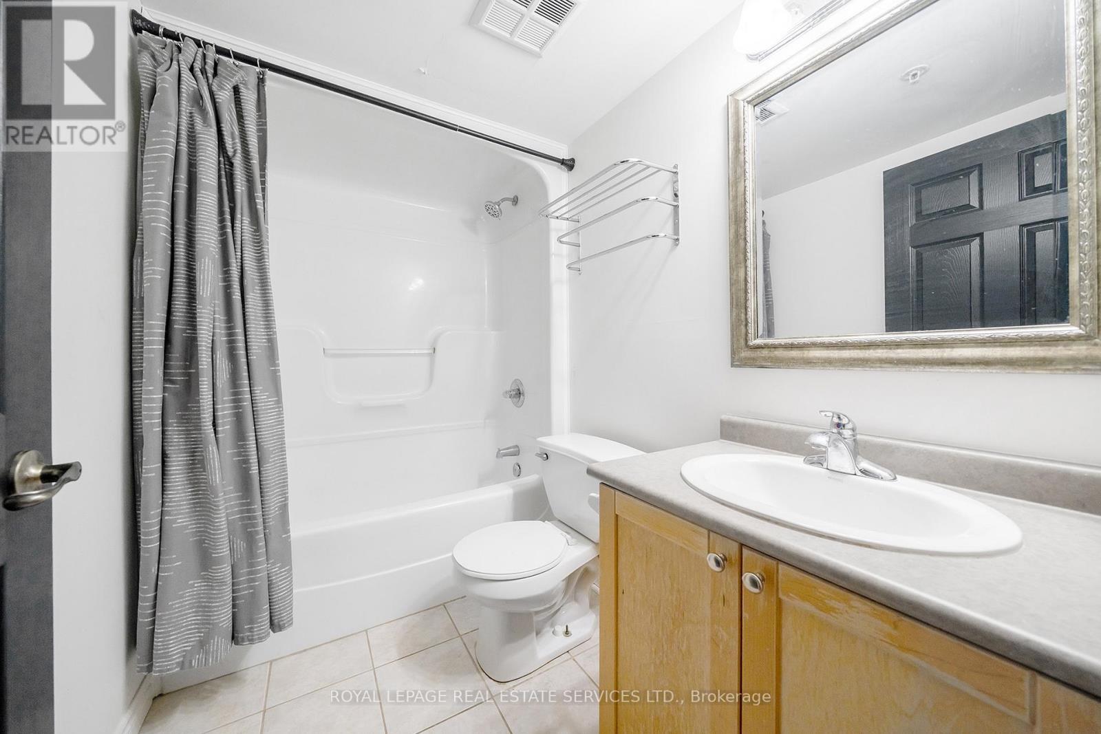 












212 - 1460 BISHOPS GATE

,
Oakville,




Ontario
L6M4N5

