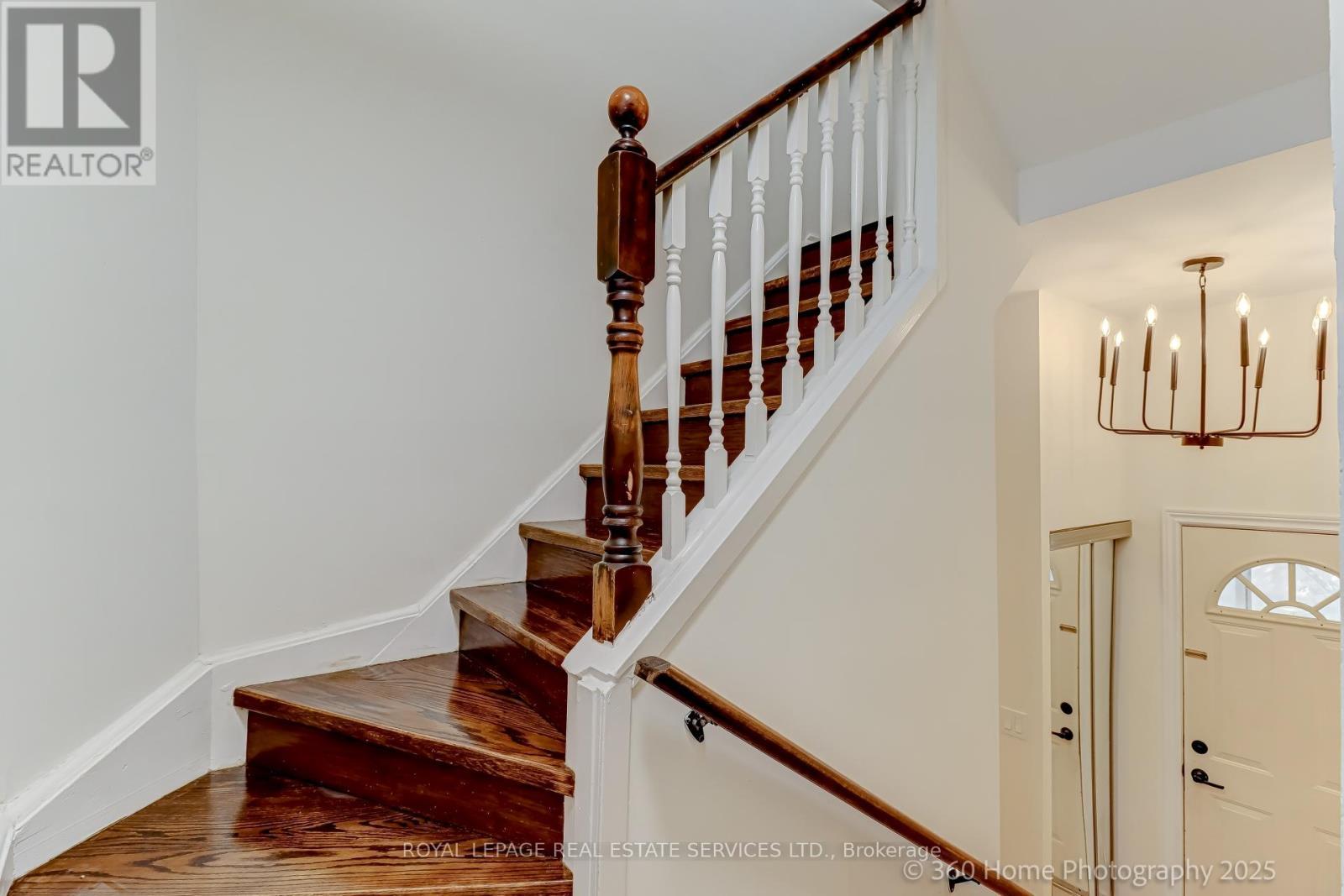 












121 - 25 COLLINSGROVE ROAD

,
Toronto,




Ontario
M1E3S3


