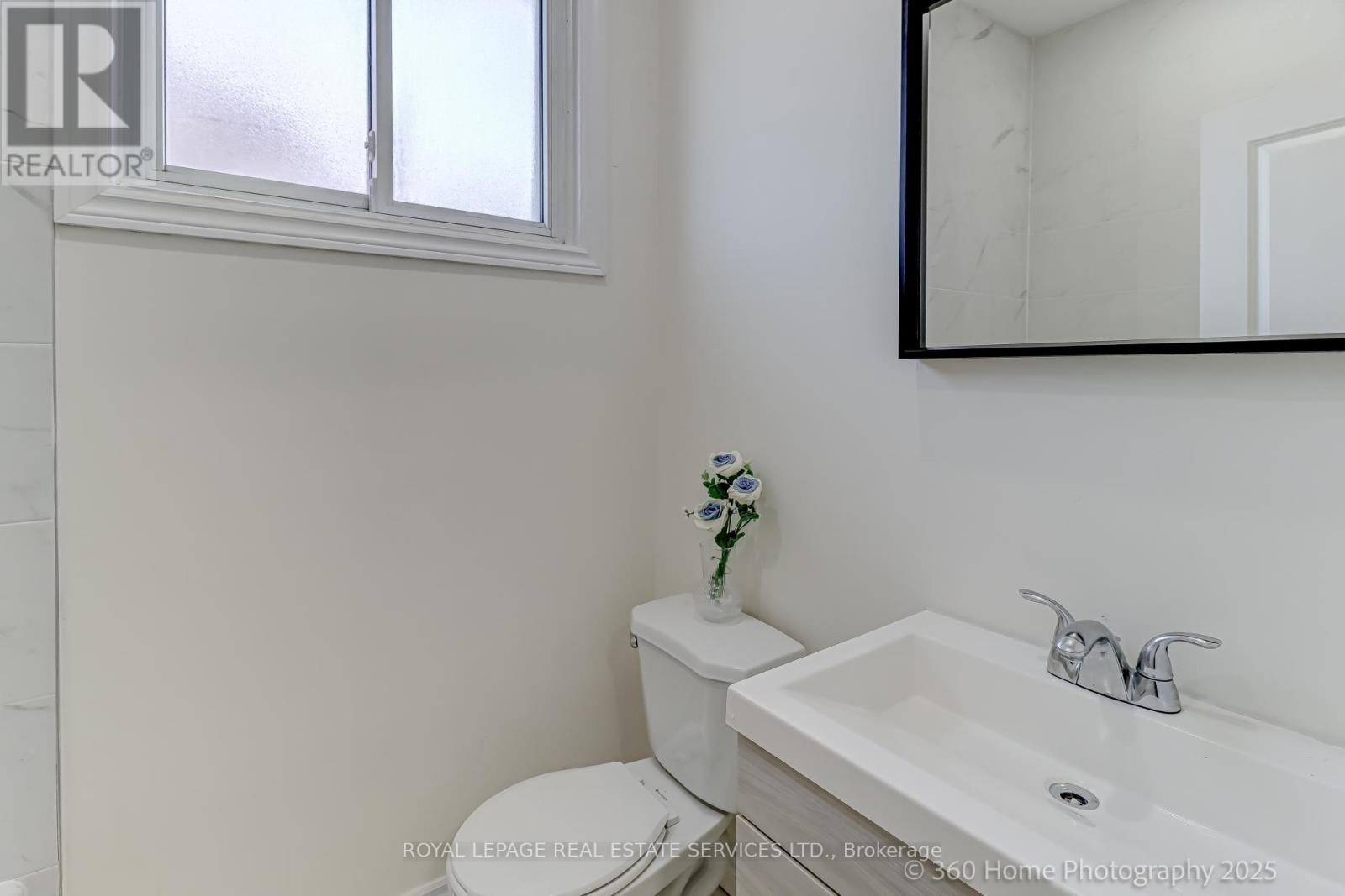 












121 - 25 COLLINSGROVE ROAD

,
Toronto,




Ontario
M1E3S3

