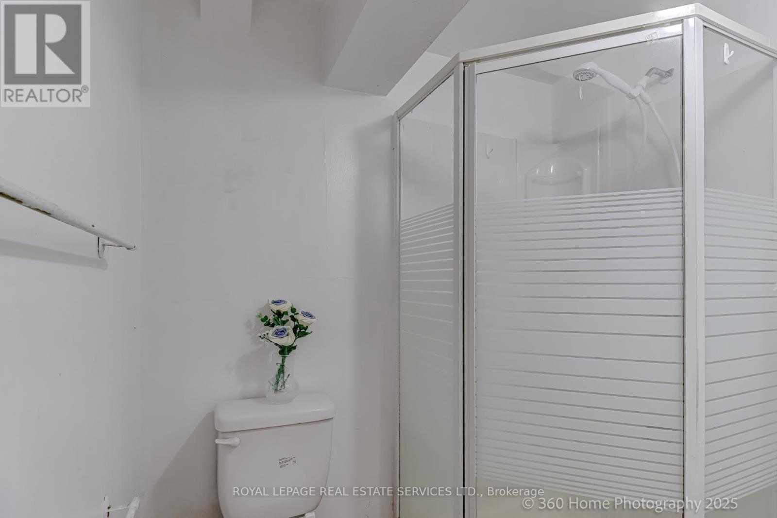 












121 - 25 COLLINSGROVE ROAD

,
Toronto,




Ontario
M1E3S3

