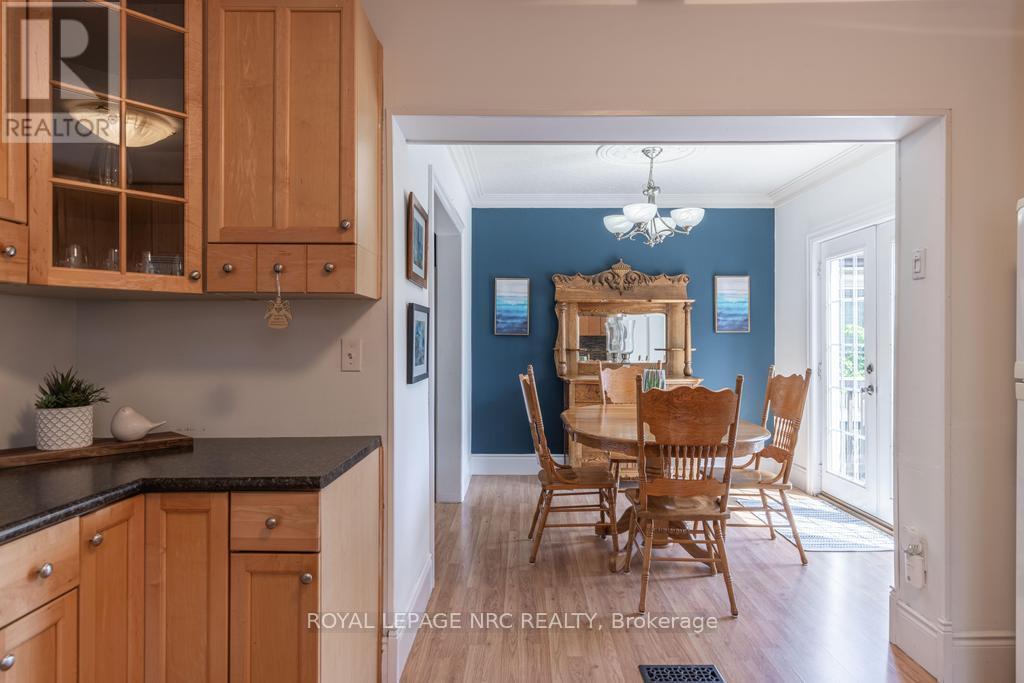 












174 YORK STREET

,
St. Catharines (Haig),




Ontario
L2R6G2

