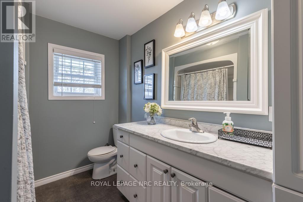 












174 YORK STREET

,
St. Catharines (Haig),




Ontario
L2R6G2

