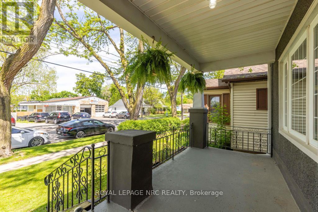 












174 YORK STREET

,
St. Catharines (Haig),




Ontario
L2R6G2

