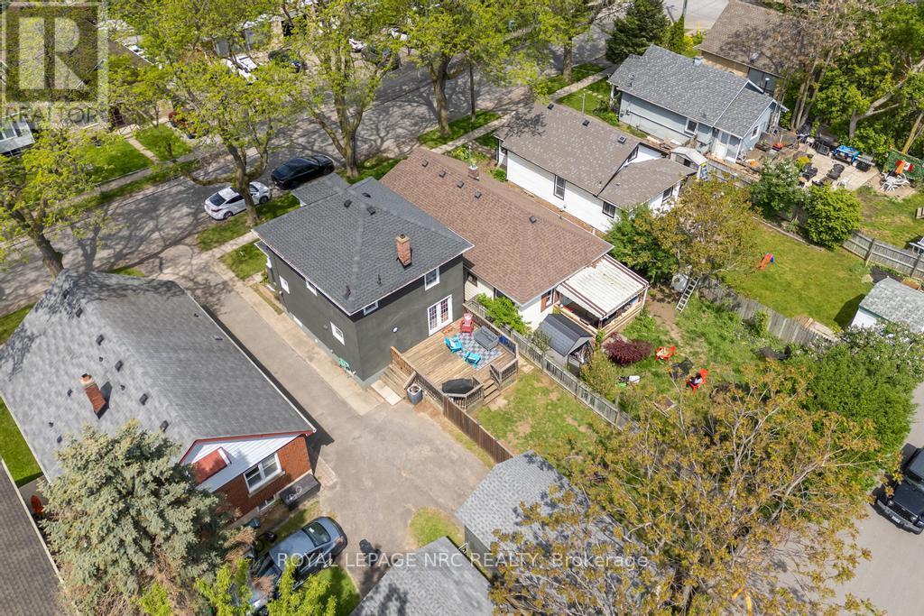 












174 YORK STREET

,
St. Catharines (Haig),




Ontario
L2R6G2

