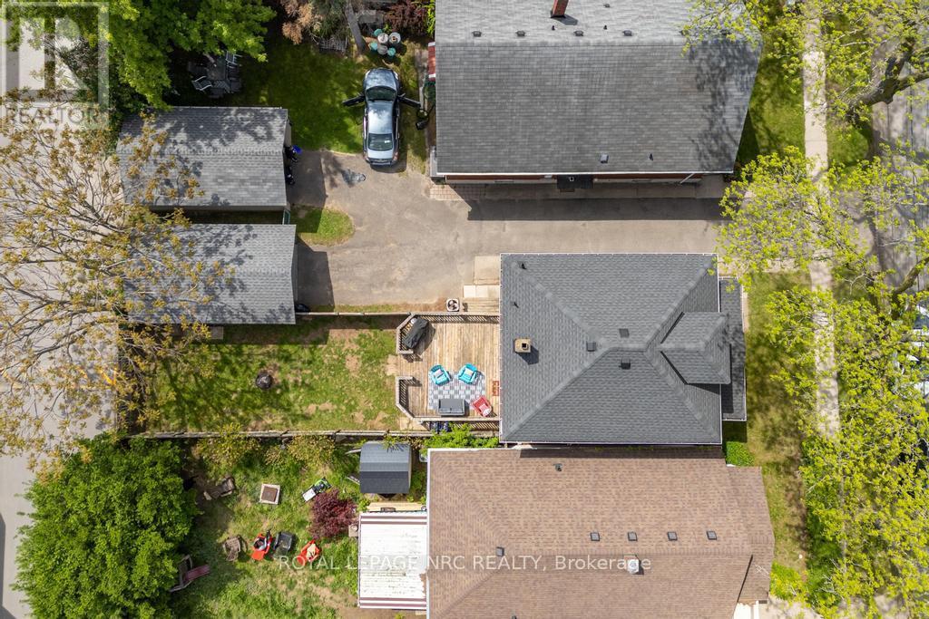 












174 YORK STREET

,
St. Catharines (Haig),




Ontario
L2R6G2

