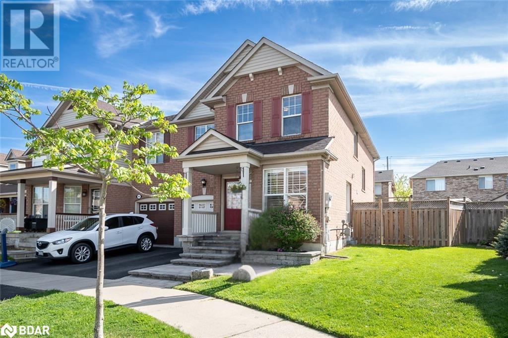 












1014 COOPER Avenue

,
Milton,




Ontario
L9T5W7


