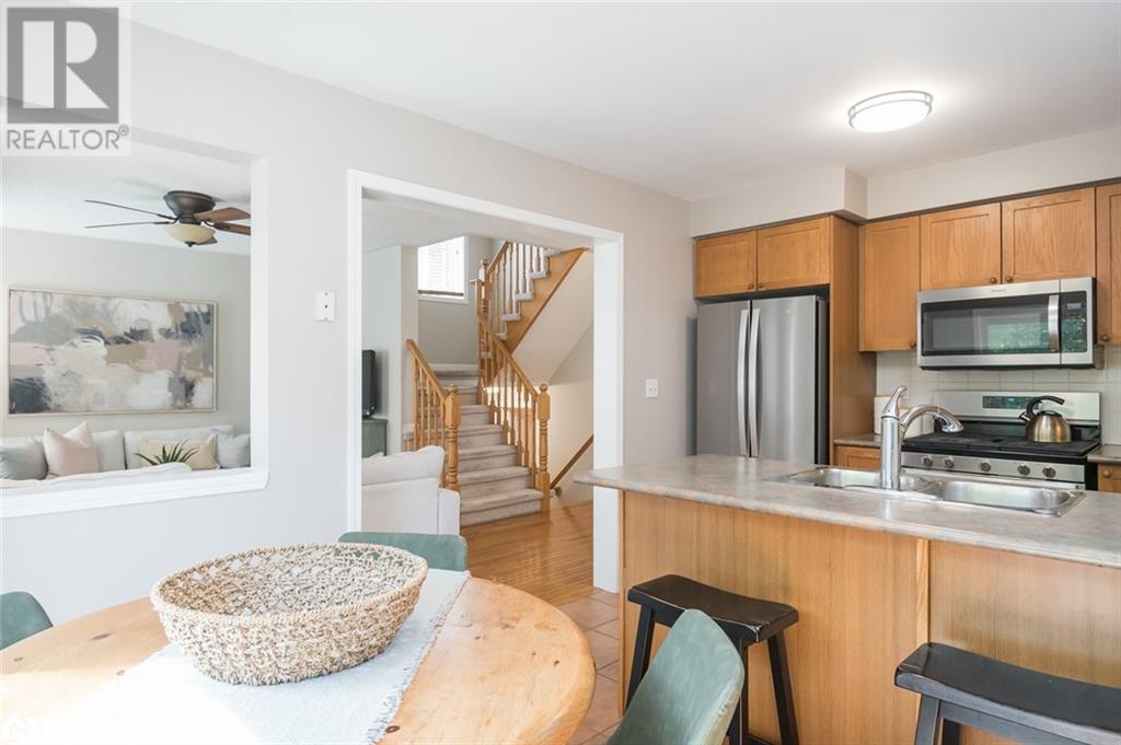 












1014 COOPER Avenue

,
Milton,




Ontario
L9T5W7

