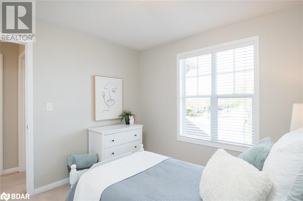 












1014 COOPER Avenue

,
Milton,




Ontario
L9T5W7

