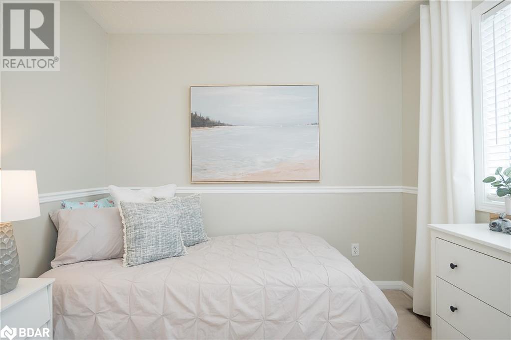 












1014 COOPER Avenue

,
Milton,




Ontario
L9T5W7

