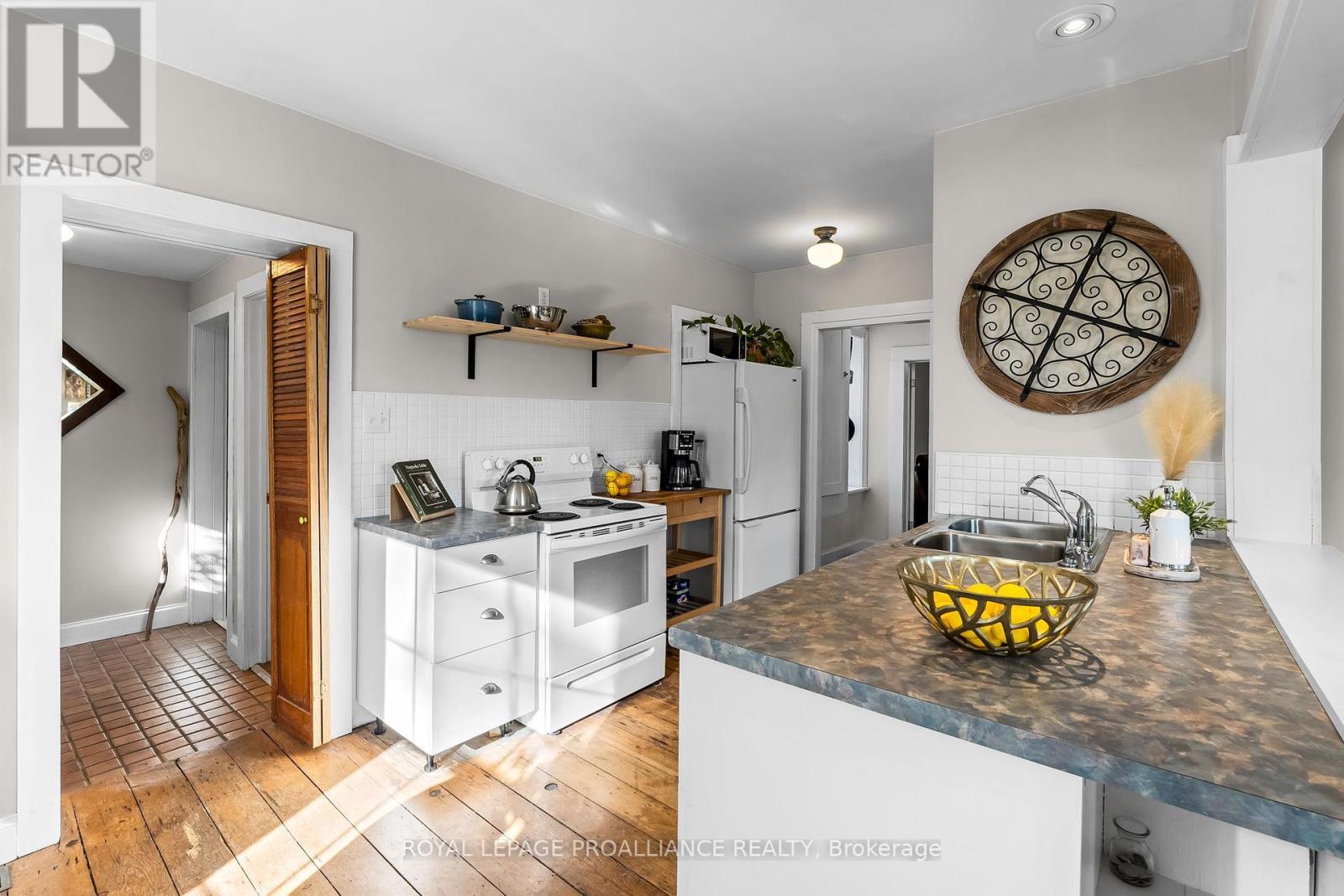 












1153 BAULCH ROAD

,
Port Hope,




Ontario
L1A3V7

