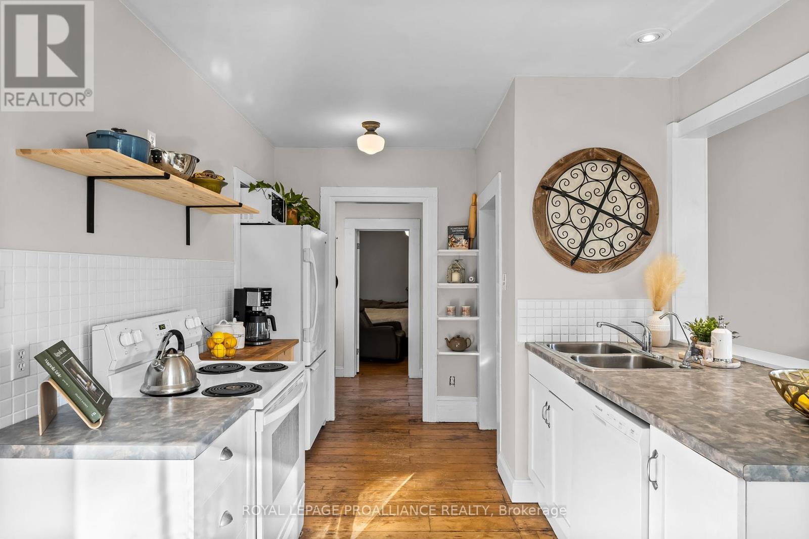 












1153 BAULCH ROAD

,
Port Hope,




Ontario
L1A3V7

