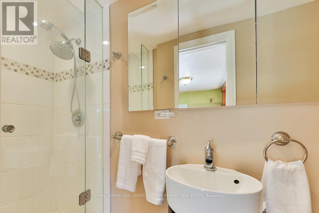 












3098 GIVEN ROAD

,
Mississauga,




Ontario
L5A2N3

