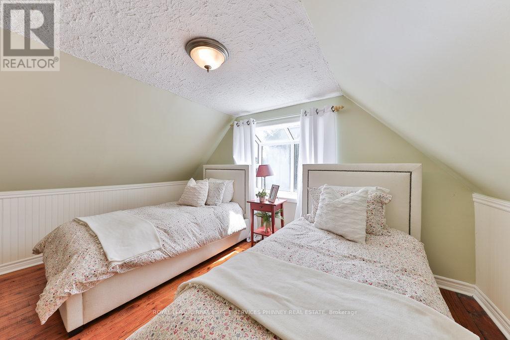 












3098 GIVEN ROAD

,
Mississauga,




Ontario
L5A2N3


