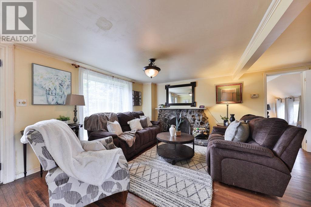 












3098 GIVEN ROAD

,
Mississauga,




Ontario
L5A2N3

