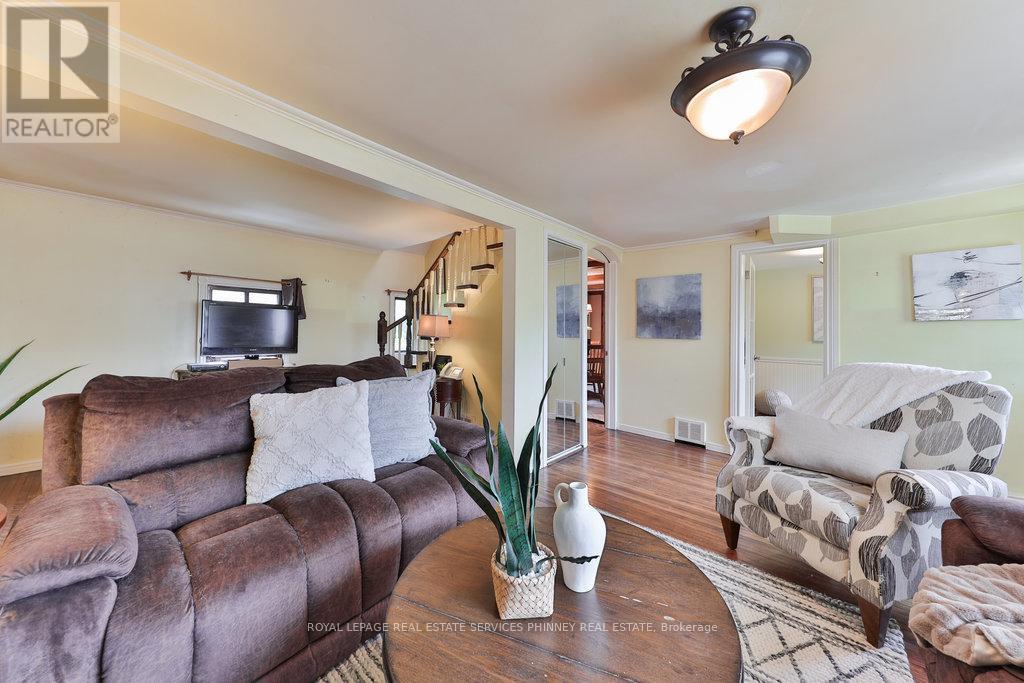 












3098 GIVEN ROAD

,
Mississauga,




Ontario
L5A2N3

