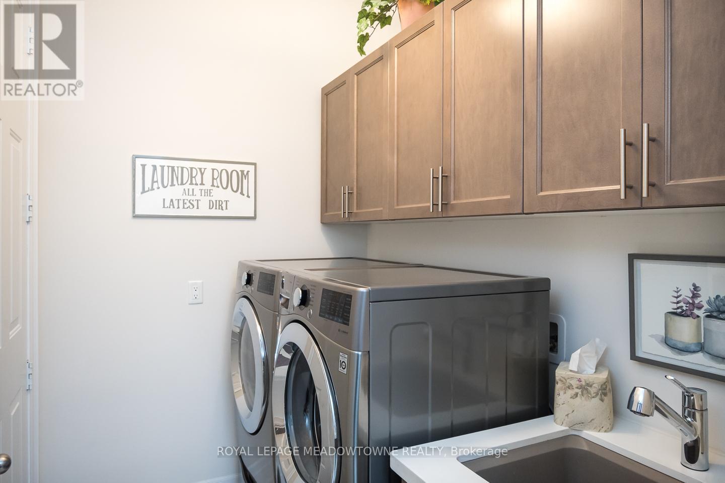 












167 EDGAR BONNER AVENUE

,
Guelph/Eramosa,




Ontario
N0B2K0

