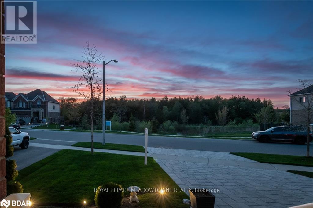 












167 EDGAR BONNER AVENUE

,
Guelph/Eramosa,




Ontario
N0B2K0

