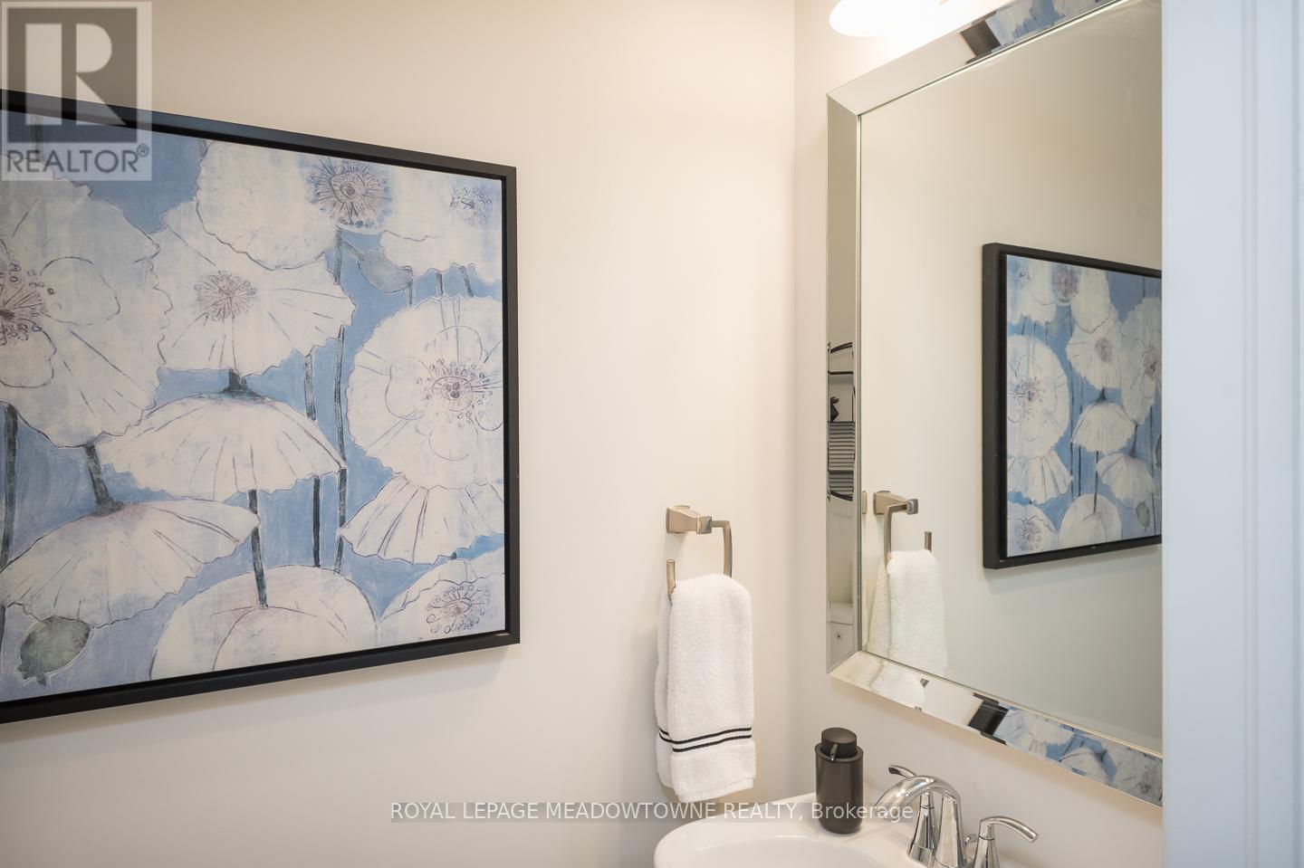 












167 EDGAR BONNER AVENUE

,
Guelph/Eramosa,




Ontario
N0B2K0


