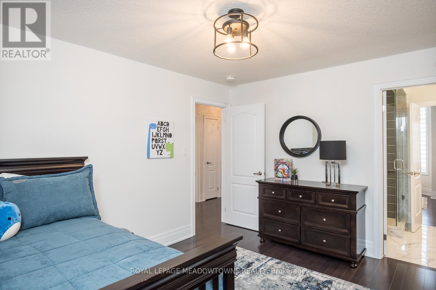 












167 EDGAR BONNER AVENUE

,
Guelph/Eramosa,




Ontario
N0B2K0

