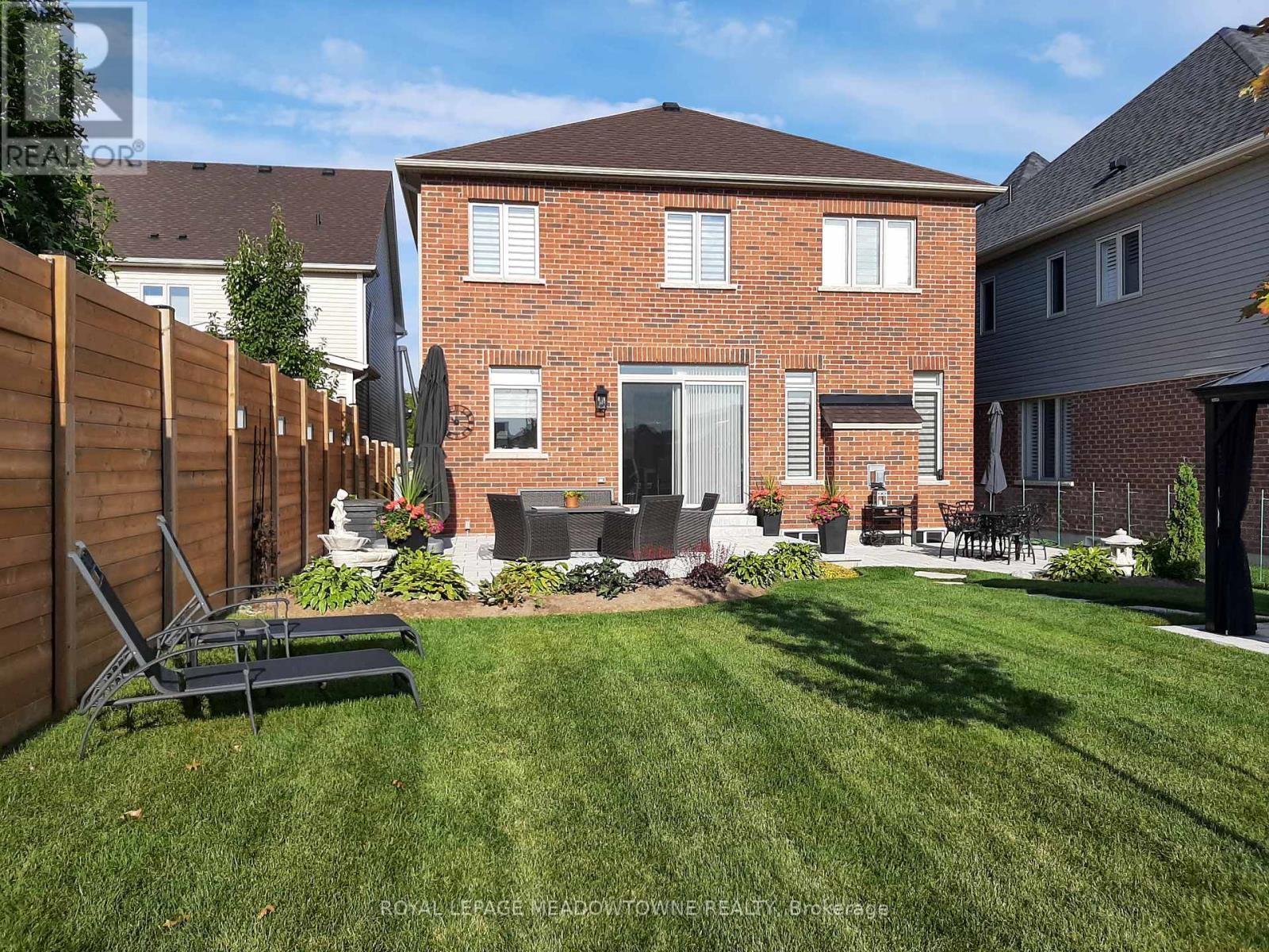 












167 EDGAR BONNER AVENUE

,
Guelph/Eramosa,




Ontario
N0B2K0

