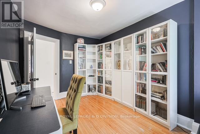 












269 ST CLEMENTS AVENUE

,
Toronto,




Ontario
M4R1H3

