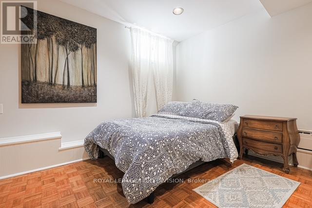 












269 ST CLEMENTS AVENUE

,
Toronto,




Ontario
M4R1H3

