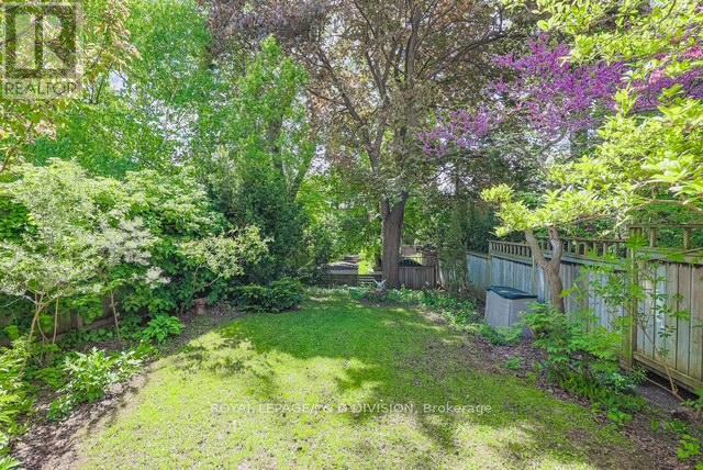 












269 ST CLEMENTS AVENUE

,
Toronto,




Ontario
M4R1H3

