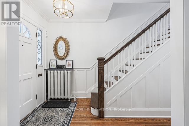 












269 ST CLEMENTS AVENUE

,
Toronto,




Ontario
M4R1H3

