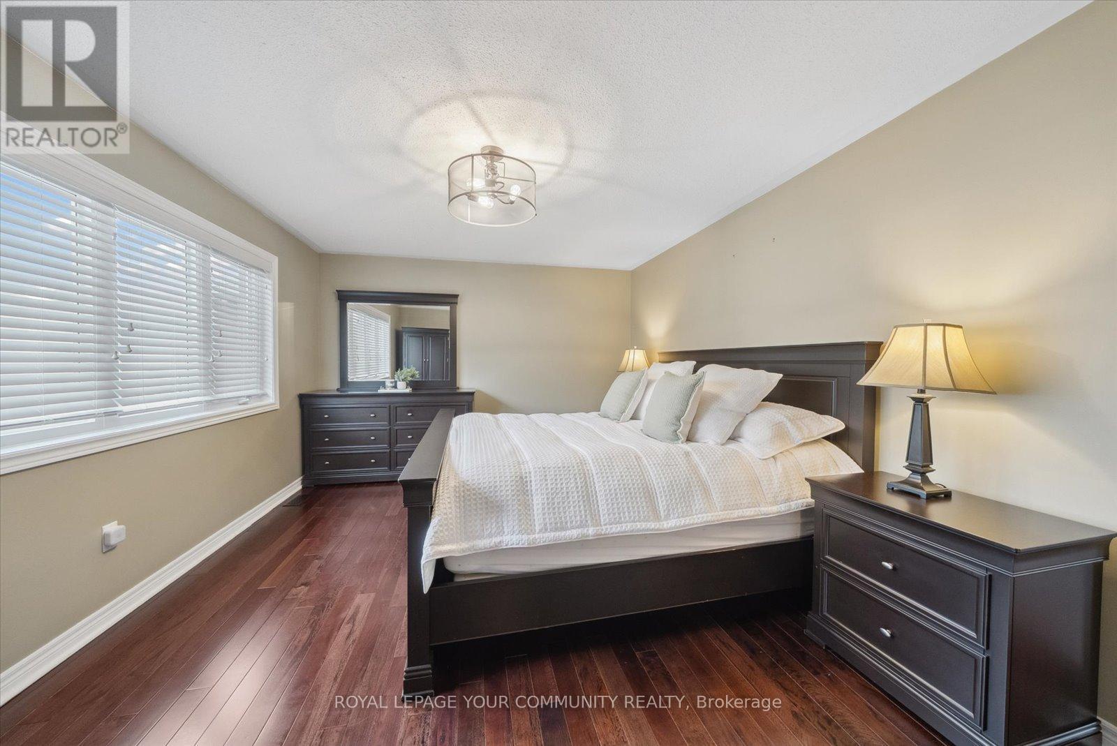 












34 TOWNSHIP AVENUE

,
Richmond Hill,




Ontario
L4E0J8


