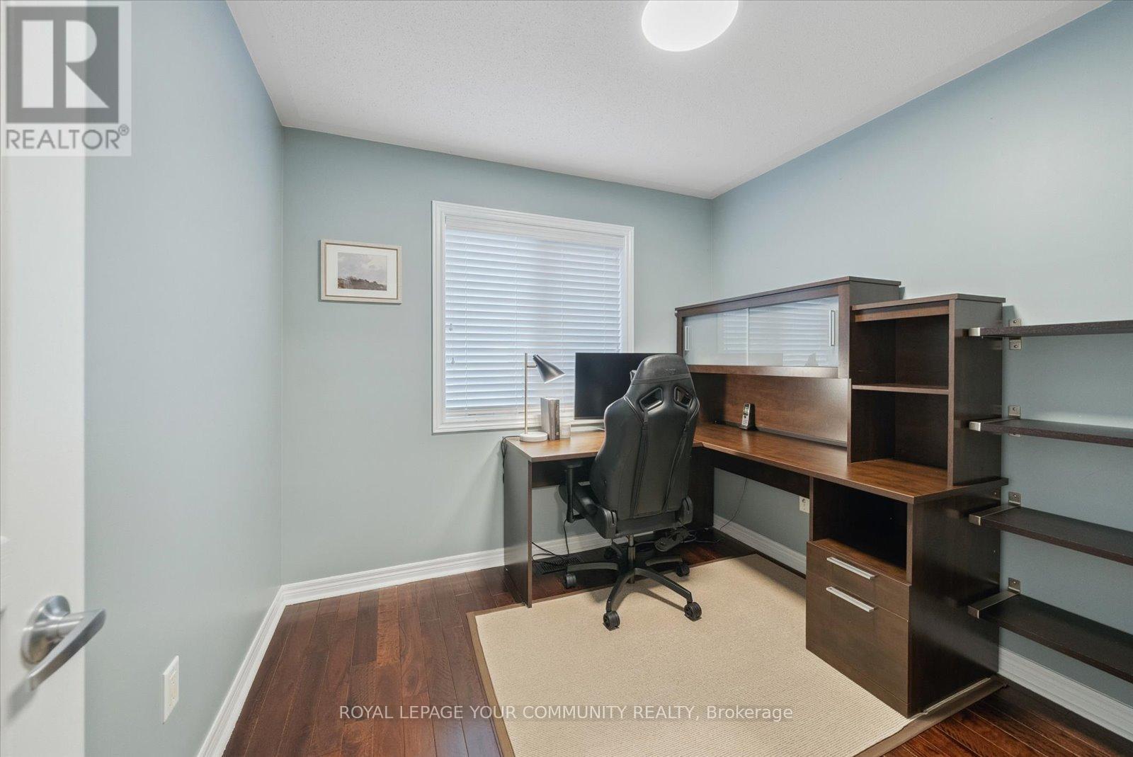












34 TOWNSHIP AVENUE

,
Richmond Hill,




Ontario
L4E0J8

