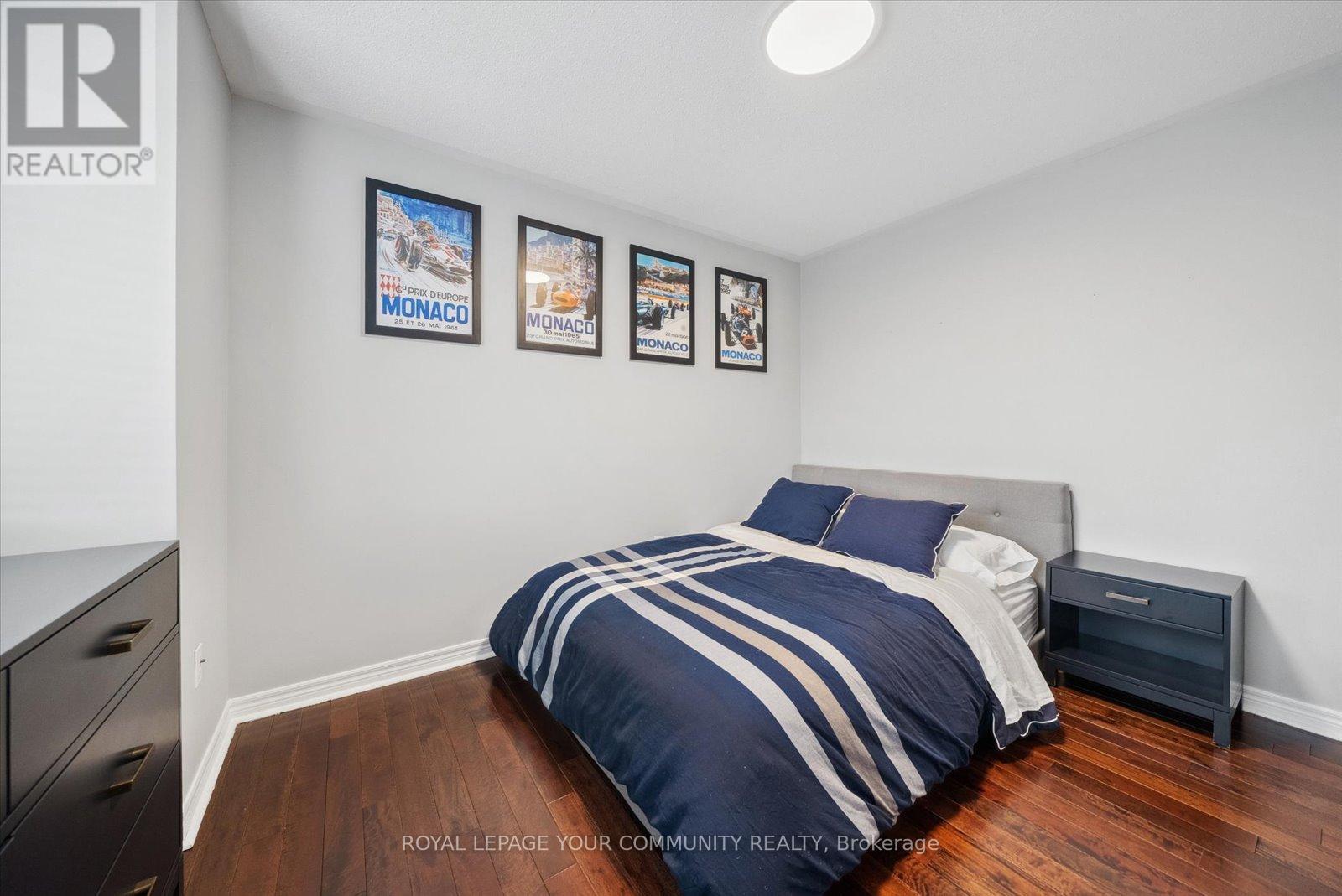 












34 TOWNSHIP AVENUE

,
Richmond Hill,




Ontario
L4E0J8

