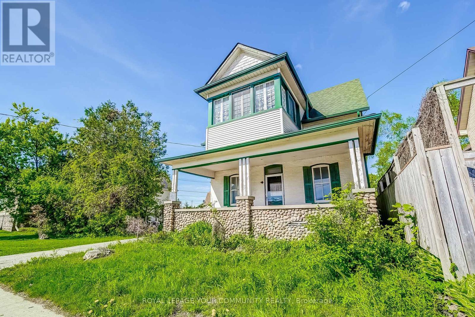 












20828 DALTON ROAD

,
Georgina,




Ontario
L0E1R0

