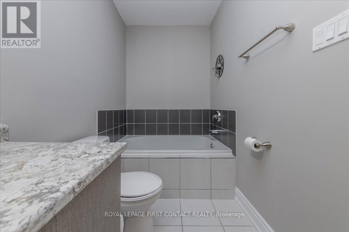 












8 NAUTICAL LANE

,
Wasaga Beach,




Ontario
L9Z0G1

