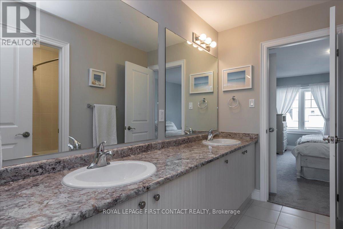 












8 NAUTICAL LANE

,
Wasaga Beach,




Ontario
L9Z0G1

