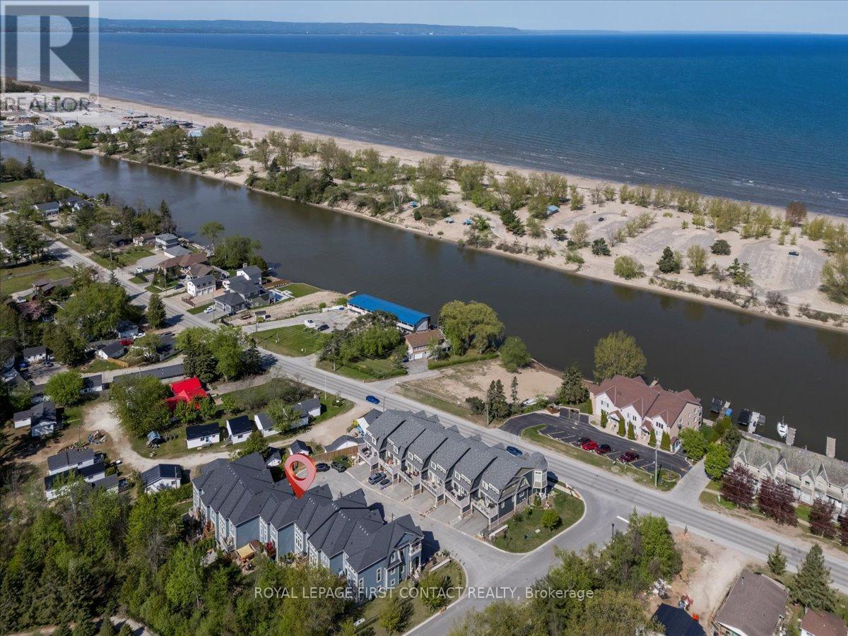 












8 NAUTICAL LANE

,
Wasaga Beach,




Ontario
L9Z0G1

