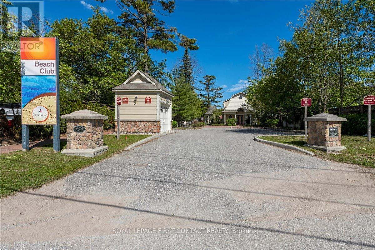 












8 NAUTICAL LANE

,
Wasaga Beach,




Ontario
L9Z0G1

