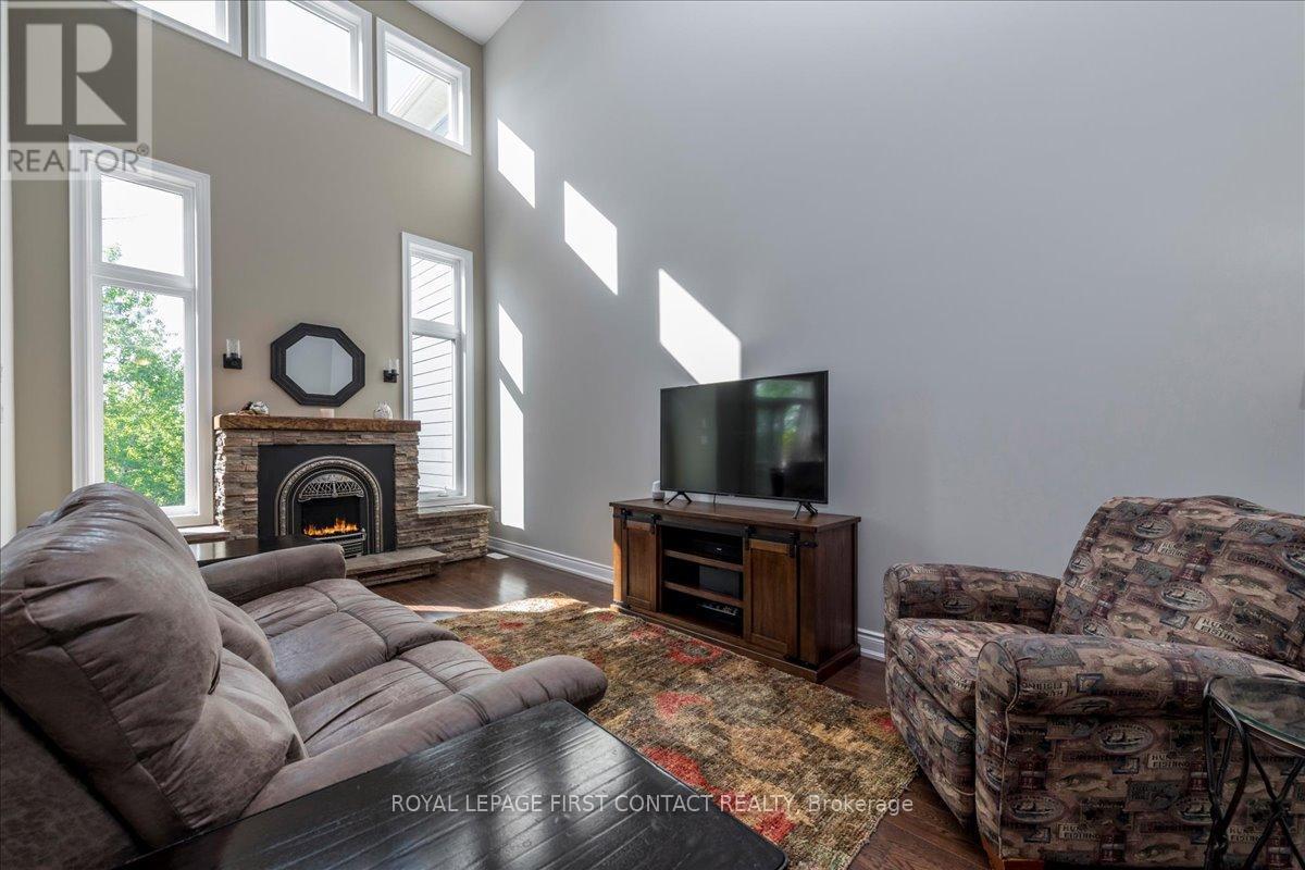 












8 NAUTICAL LANE

,
Wasaga Beach,




Ontario
L9Z0G1

