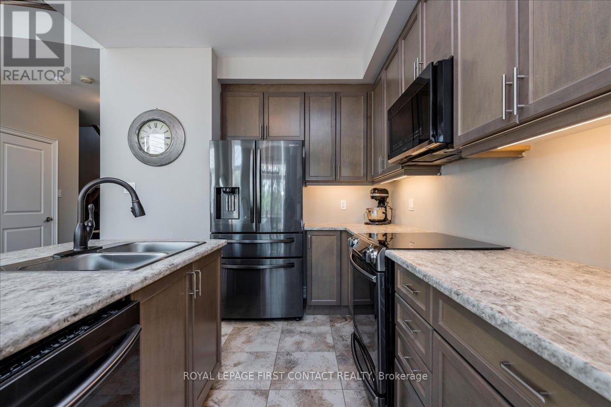 












8 NAUTICAL LANE

,
Wasaga Beach,




Ontario
L9Z0G1


