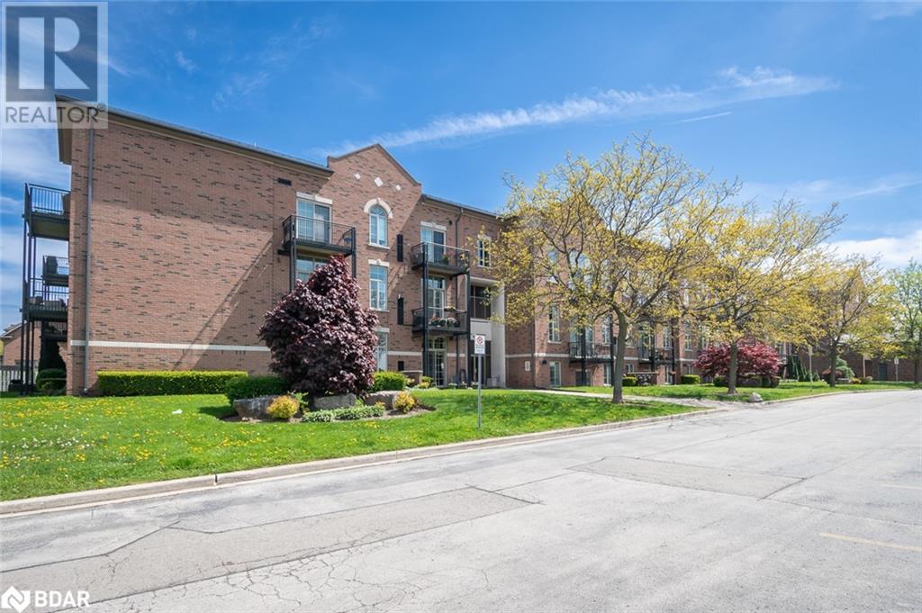 












262 DUNDAS Street E Unit# 318

,
Waterdown,




Ontario
L8B1A9

