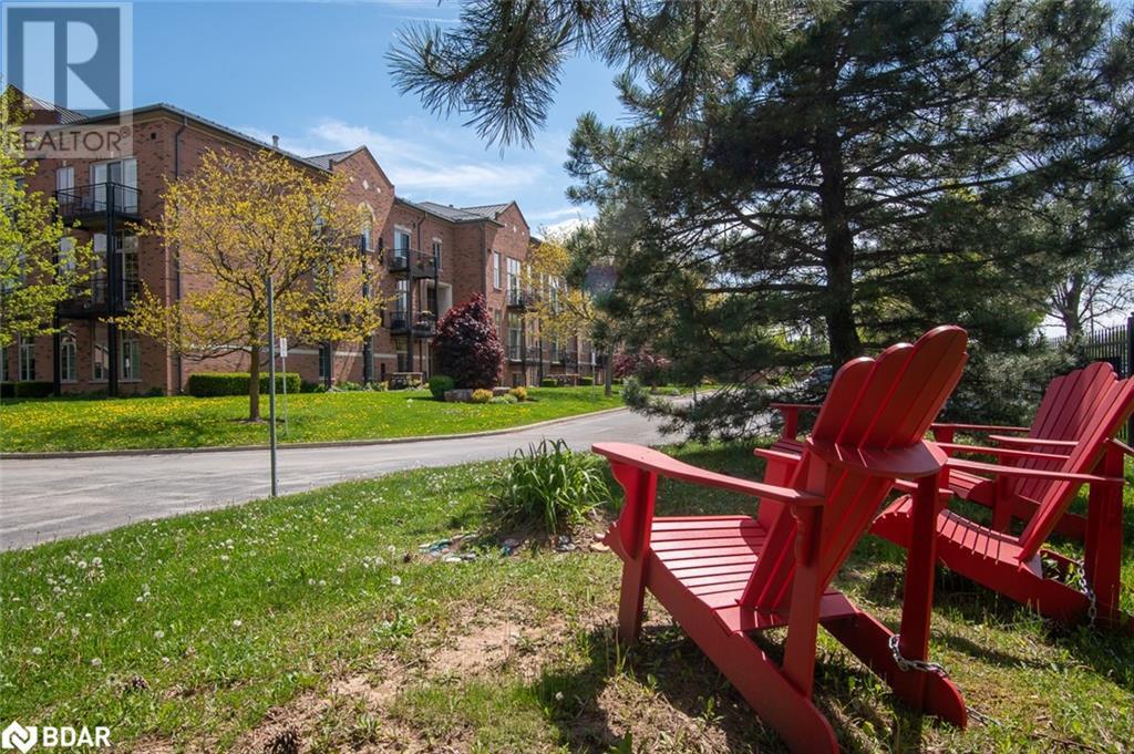 












262 DUNDAS Street E Unit# 318

,
Waterdown,




Ontario
L8B1A9

