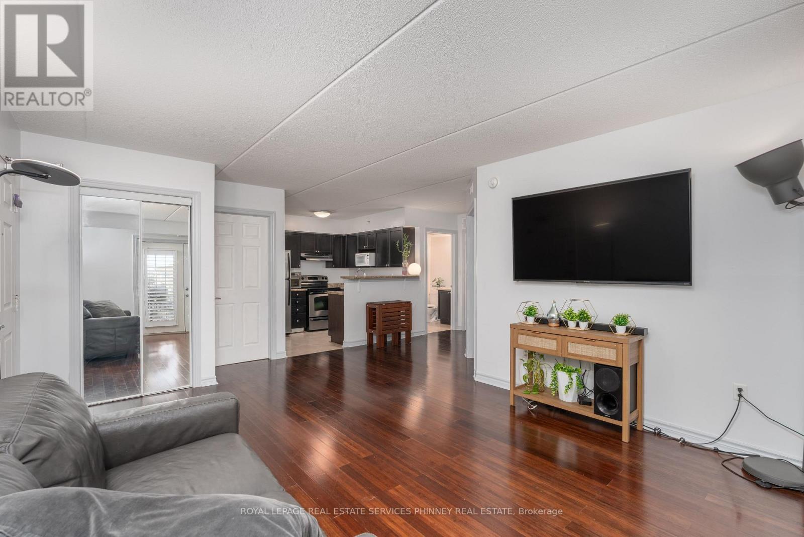 












208 - 1350 MAIN STREET

,
Milton,




Ontario
L9T7S7

