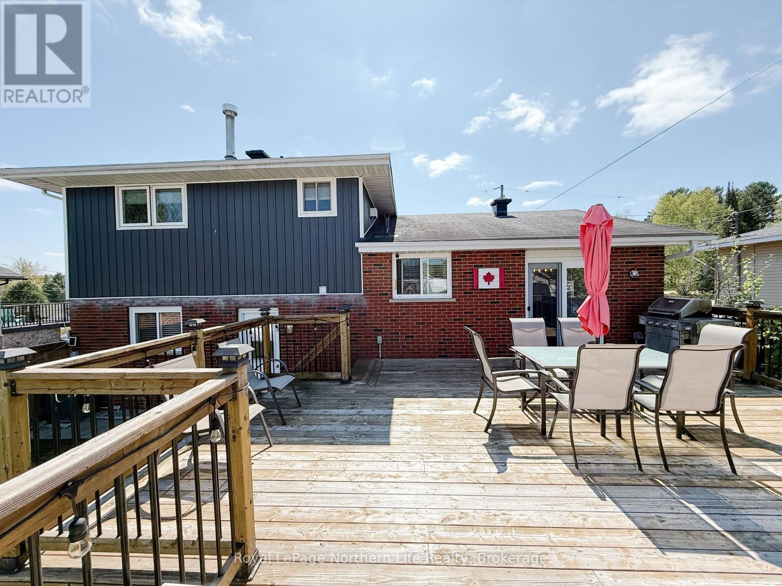 












221 ELEVENTH STREET

,
Mattawa,




Ontario
P0H1V0

