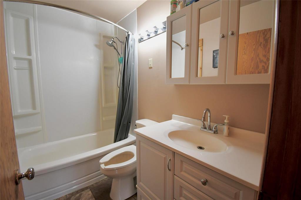 












167147 Road 122N Road

,
Russell,




Manitoba
R0J1W0

