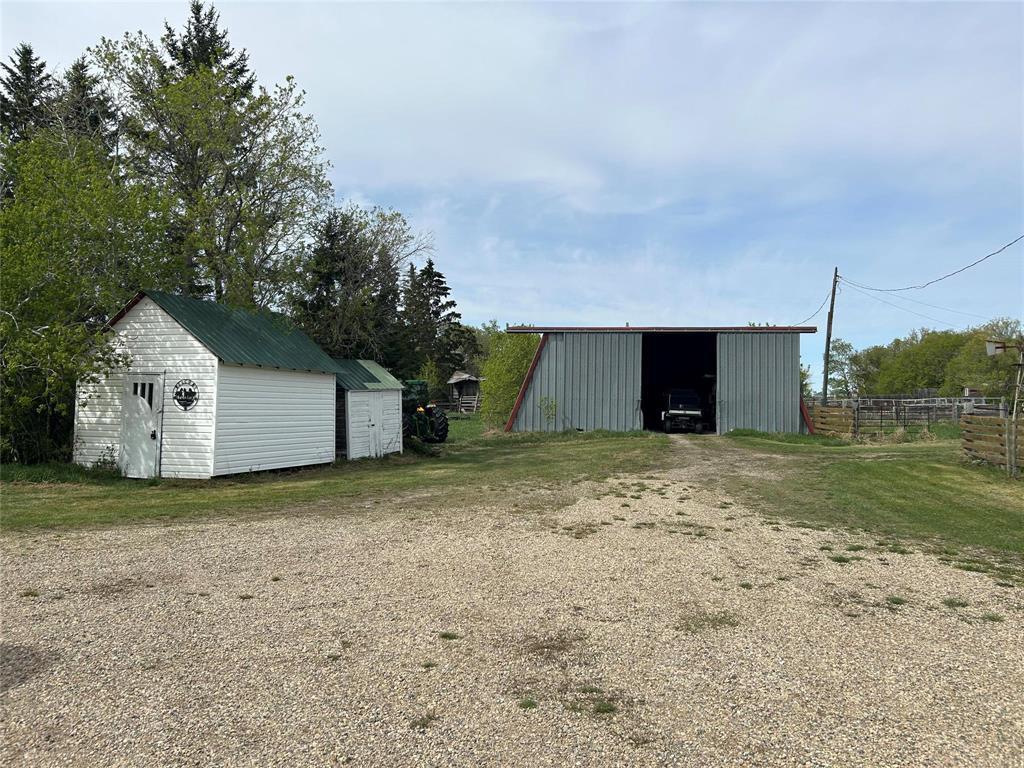 












167147 Road 122N Road

,
Russell,




Manitoba
R0J1W0

