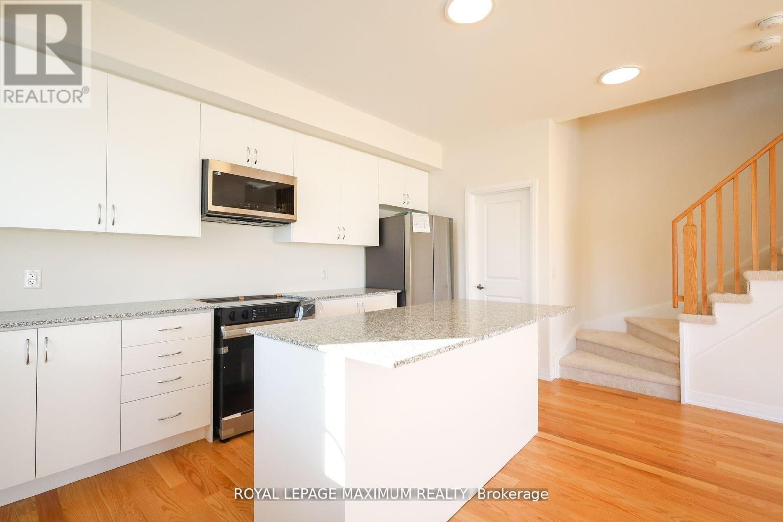 












1 - 11 BAYNES WAY N

,
Bradford West Gwillimbury,




Ontario
L3Z4M1

