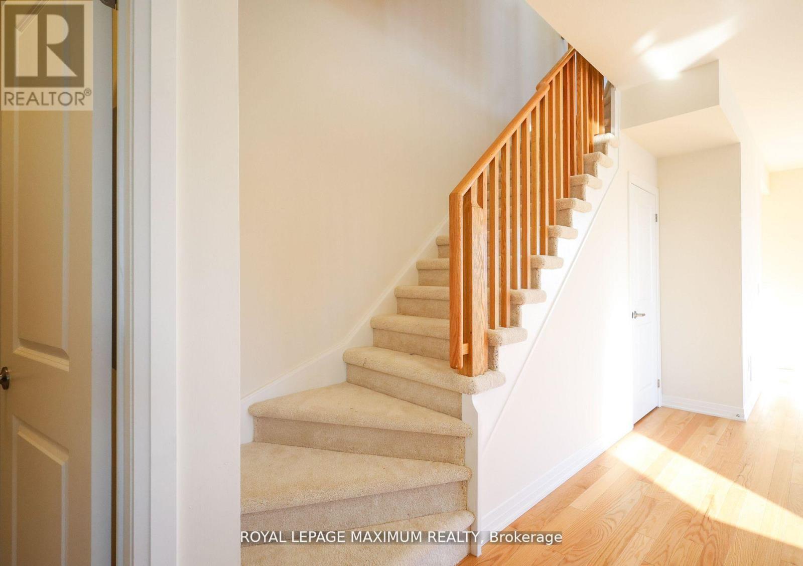 












1 - 11 BAYNES WAY N

,
Bradford West Gwillimbury,




Ontario
L3Z4M1

